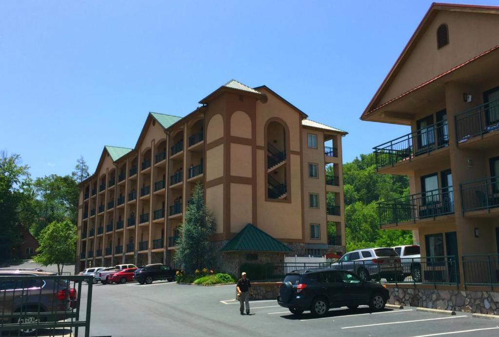 Summit Manor Condominiums ガトリンバーグ エクステリア 写真